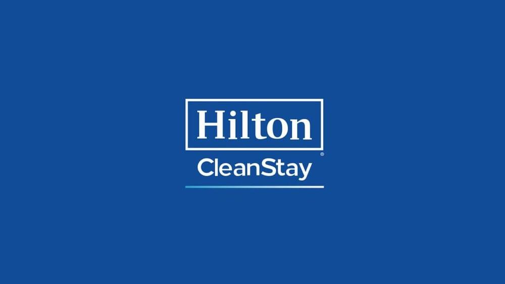 Comfort Inn & Suites Baltimore Bagian luar foto