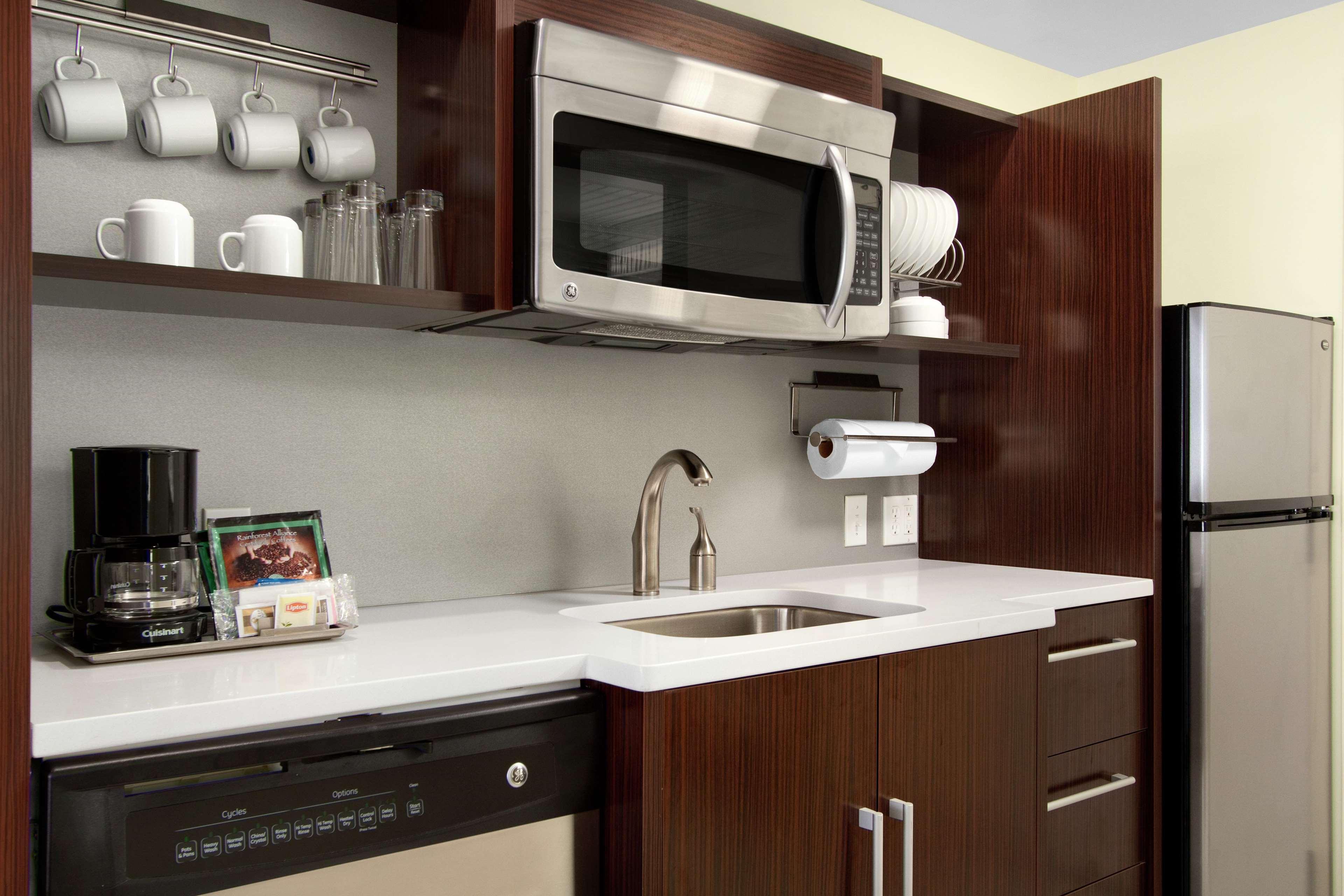 Comfort Inn & Suites Baltimore Ruang foto